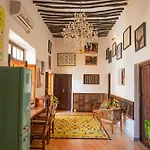 Tarawanda House By Stawi